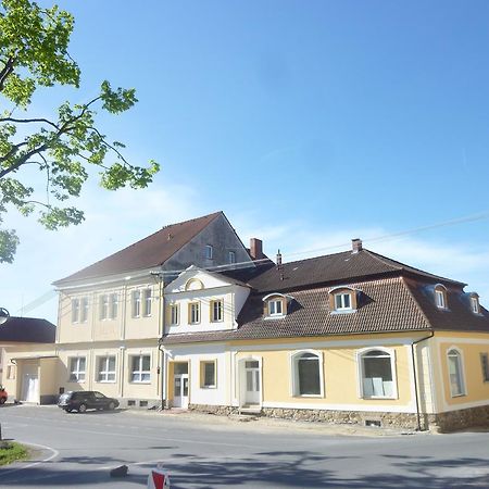 Guest House U Zlateho Jelena Žinkovy Buitenkant foto